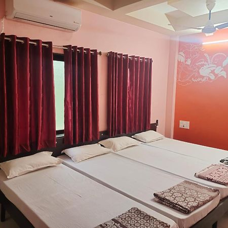 Bandekar Home Stay Mālvan Zewnętrze zdjęcie