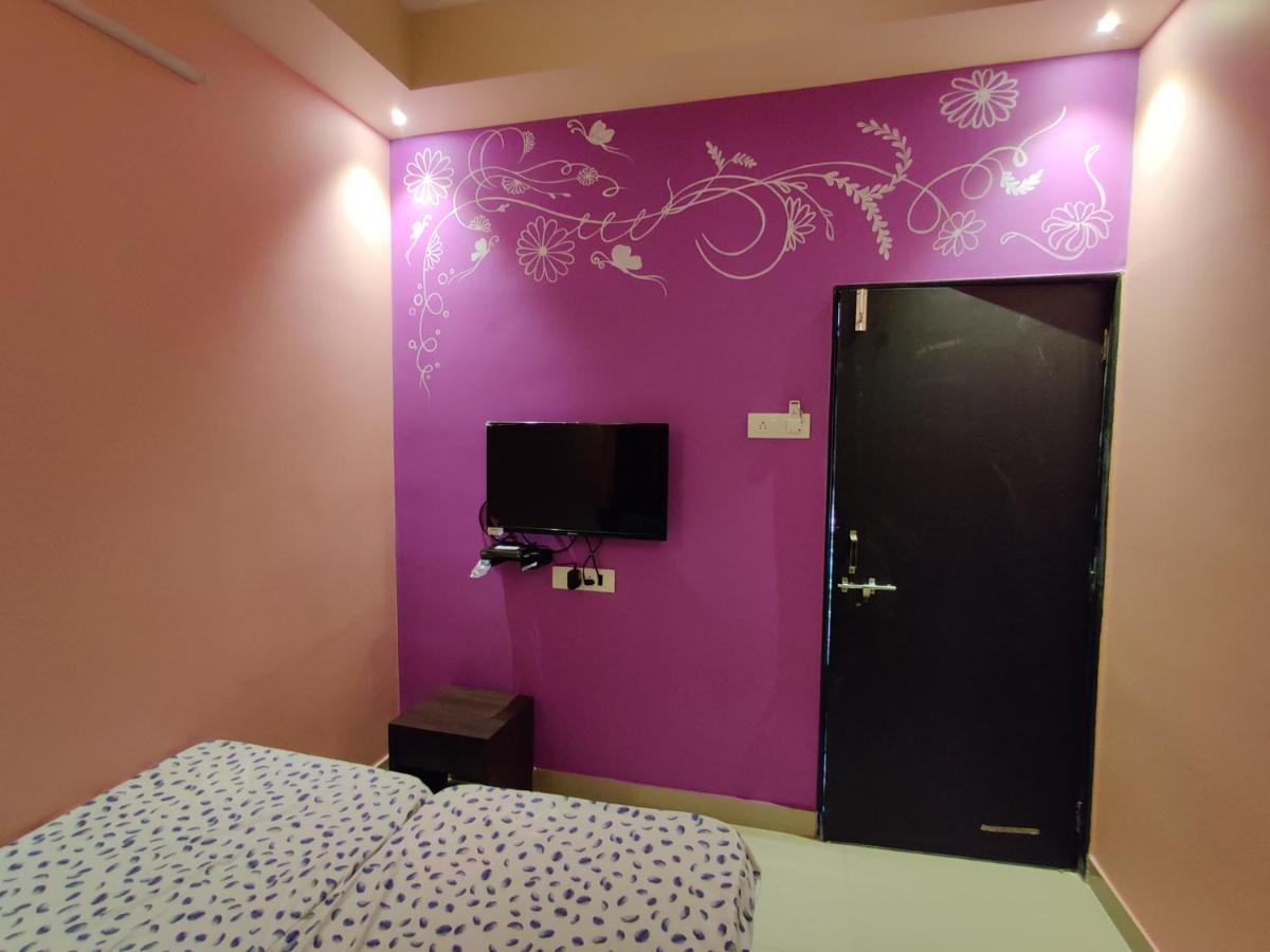Bandekar Home Stay Mālvan Zewnętrze zdjęcie